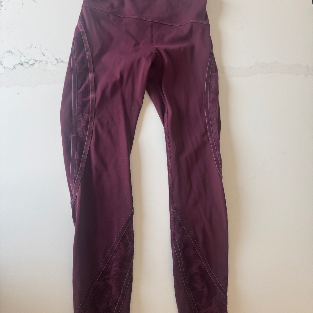 Lululemon paisley tight size 6